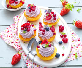 Pêches à la mousse de fraise et chocolat blanc