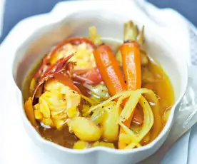 Nage de langouste aux petits légumes et safran