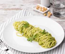 Linguine al pesto di nocciole ed erbette