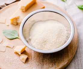 Queso parmesano rallado