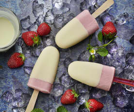 草莓冰淇淋棒
