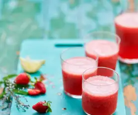 Refresco de morango e lúcia-lima