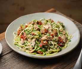 Allergen-friendly Tuna and Sun-dried Tomato Courgetti