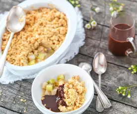 Crumble kiwi, poire et chocolat