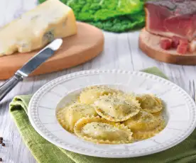 Cappellacci al gorgonzola e verza