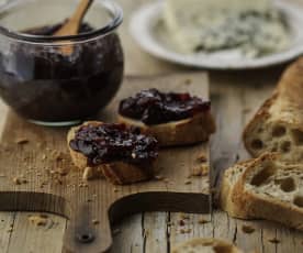 Chutney van gekarameliseerde rode uien