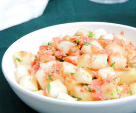 Salada de melão com presunto cru