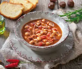 Zuppa di ceci e castagne