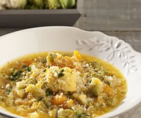 Sopa de coliflor y romanescu con calabaza