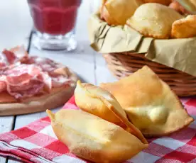 Gnocco fritto modenese