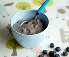 Banana and Blueberry Quinoa Porridge