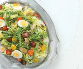 Salada gigante com vinagreta de framboesa e mel