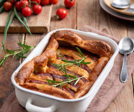 Kiełbasy zapiekane w cieście (Toad in the hole)