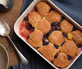 Spiced Autumn Fruit Cobbler