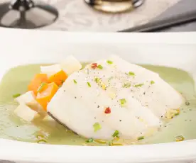 Bacalao al vapor sobre crema de guisantes y calabaza