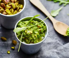 Pesto de roquette, pistache et safran