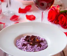 Risotto alle carote e salsiccia con chips di carote viola (per 2 persone)