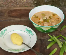 Angolan chicken peanut stew with maize meal porridge (Muamba de ginguba com galinha e funge)