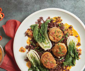 Jalapeño XO Sauce with Scallops and Black Rice (Thomas Lim)