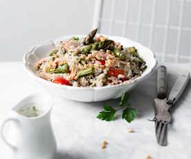 Ensalada de arroz con espárragos y atún