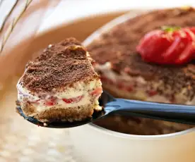 Tiramisú de chocolate e morango