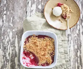 Crumble de amora e maçã 