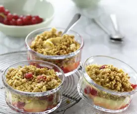 Crumble pommes-groseilles aux flocons d'avoine