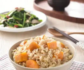 Nasi Beras Cokelat dengan Ubi