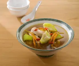 枸杞絲瓜雞片湯