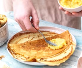 Crêpe à la compote d'ananas au rhum