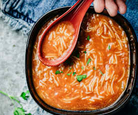 Sopa de fideo