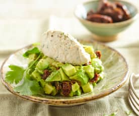 Mousse de thon, tartare d'avocat et tomates séchées