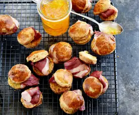 Scones salés à l'orange et au magret fumé