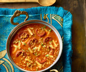 Linsen-Nudel-Suppe mit Sucuk - Sucuklu Sakala Çarpan Çorbası