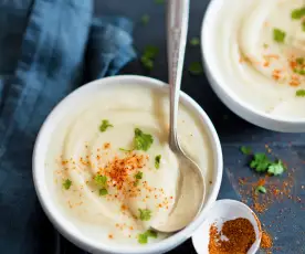 Menu petit prix : Velouté de céleri-rave au lait de coco