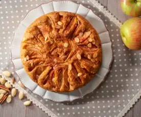 Torta di mele, cannella e mandorle