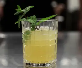 Boisson au gingembre et citron vert