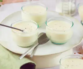 Petits pots de crème à la vanille