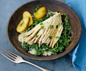 Raie aux épinards crémeux, pommes de terre au curry