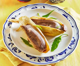 Tamales de frijol con queso