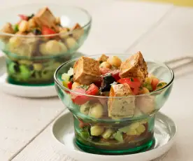 Ensalada de garbanzos con tofu