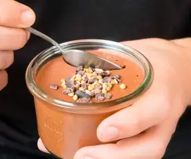 Mousse de chocolate com aquafaba