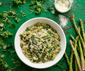 Risoto de cevada perolada, agrião e espargos