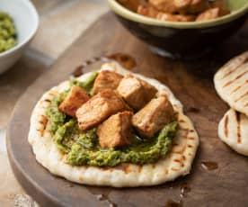 Bocconcini di maiale con pesto di broccoli e piadina