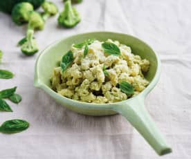 Massa com pesto de brócolos