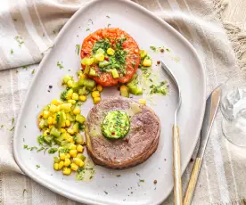 Tournedos, tomate provençale, maïs et poivron