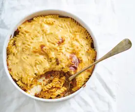 Massa gratinada com alheira e cogumelos