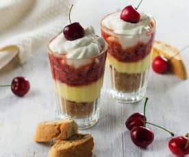 Triffle de cantuccini y cerezas