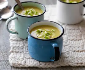 Velouté de panais et pomme au curry