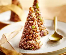 Sapin en riz soufflé, canneberges et pistaches